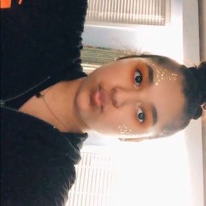 Meet your Posher, Lillian